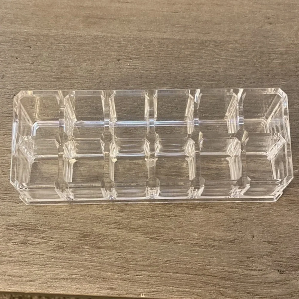 💄 Lipstick Organizer from the Container Store! - Picture 2 of 3